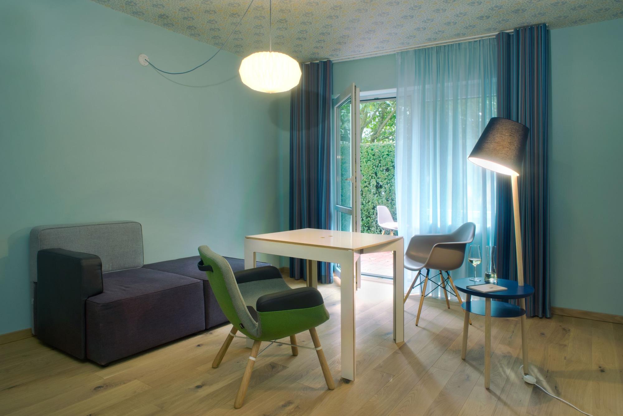 Gude Hotel