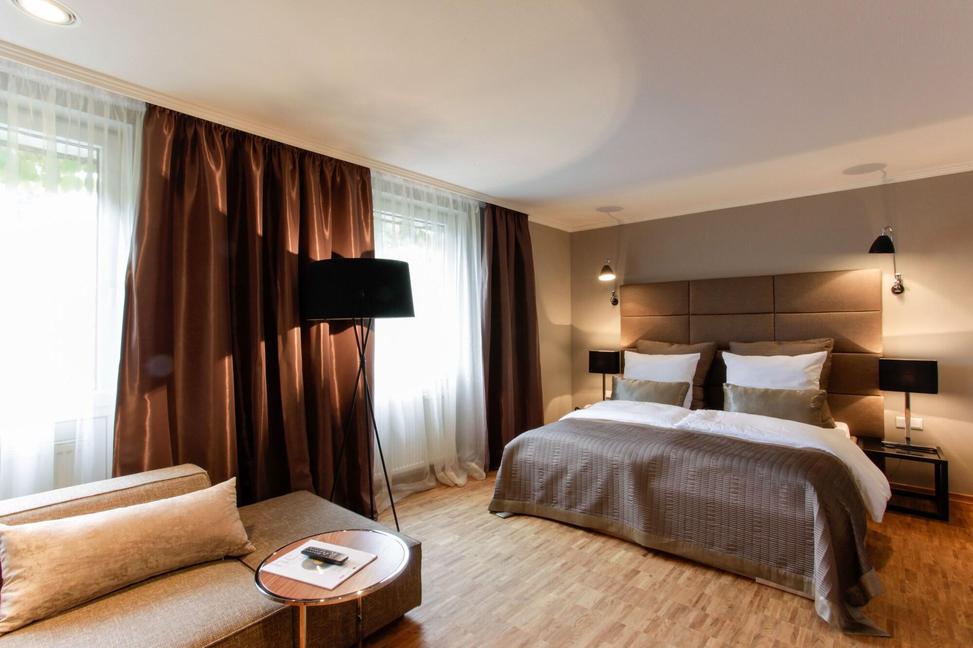 Hotel Gude 4*