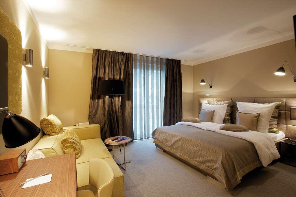 Gude Hotel 4*